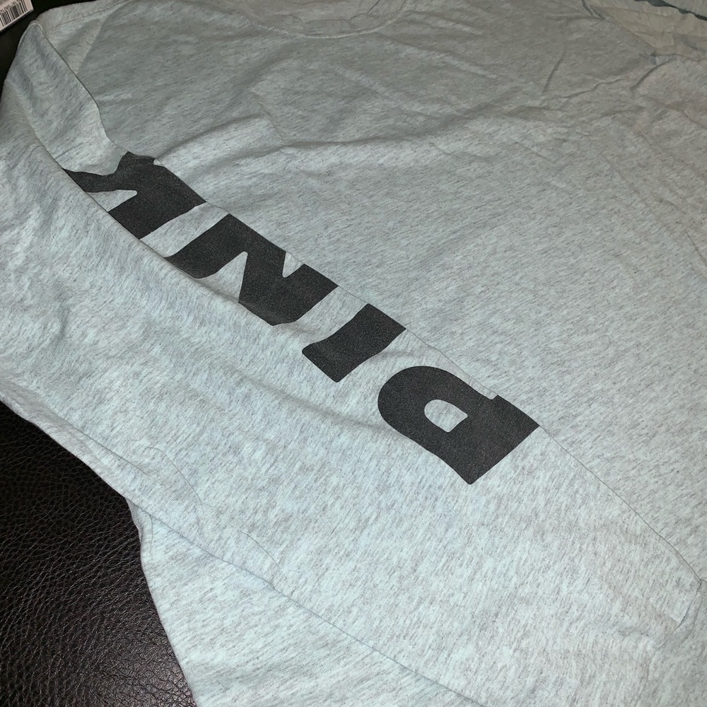 vs pink long sleeve tee